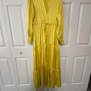 Vicky Tcherassi Elegant Yellow Maxi Dress